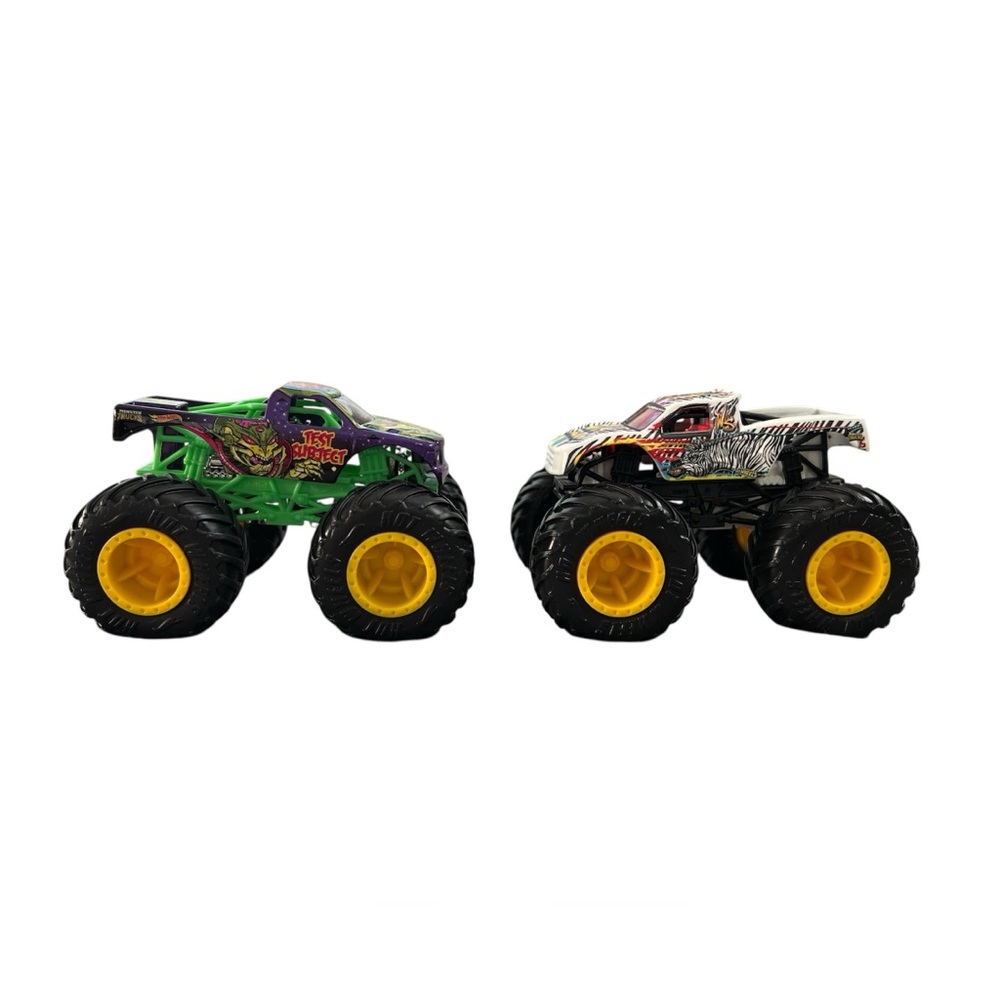 NWOB Monster Jam Hot Wheels Monster Trucks Test Subject & Wild Streak Set of 2